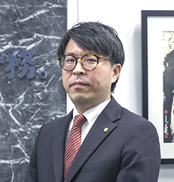 小松容己